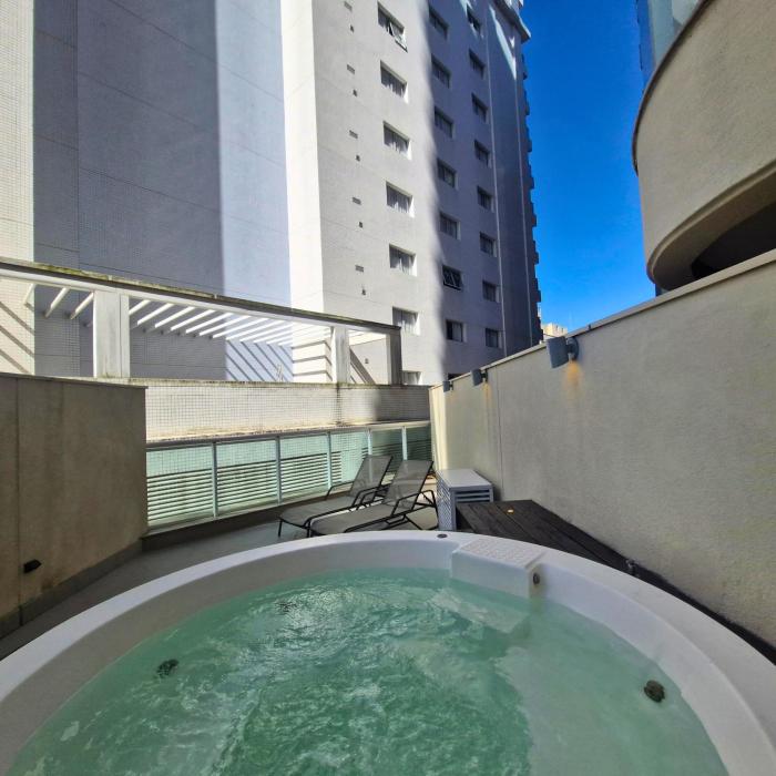 Unique 506 - Jacuzzi no Quintal!