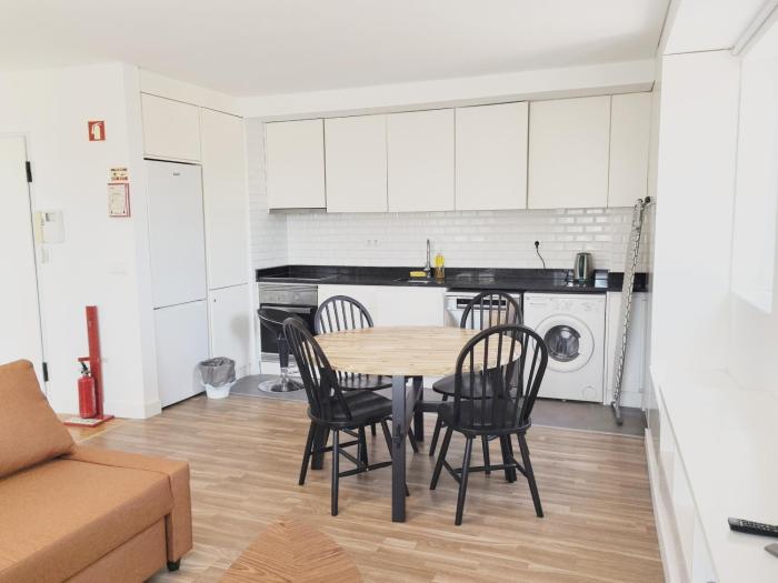 B&J Alfama Sea Lane 3