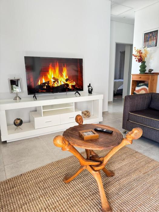 Charming Peaceful Hilton Home