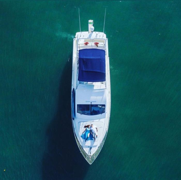 Iate de luxo Intermarine 44 pés