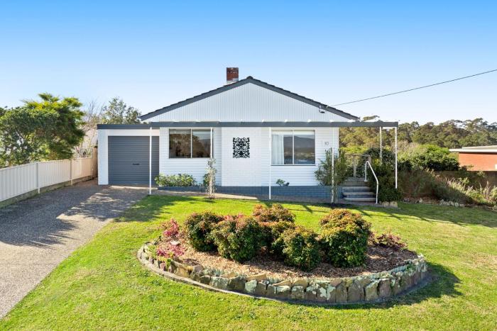 Nestle In Narooma - 10 Hillcrest Ave North Narooma