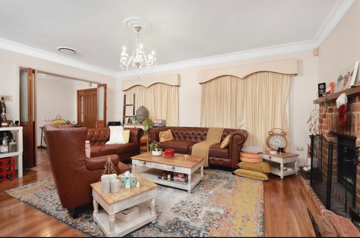 Beautiful & spacious home overlooking pool