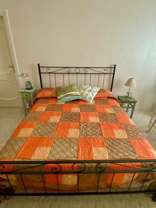 Camera matrimoniale e bagno privato Vicovaro