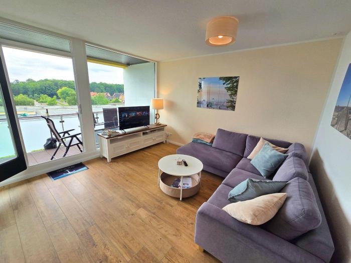 Hohes-Ufer-Moewennest