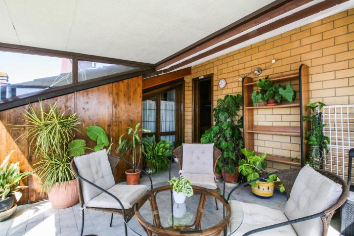 Royal Penthouse - Fiumicino Airport - Three-Bedroom Suite