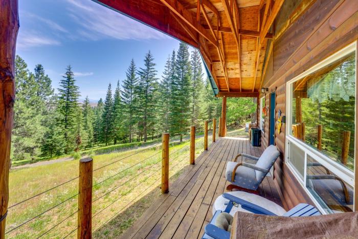 Pet-Friendly Cabin on 10 Acres in Joseph Private!