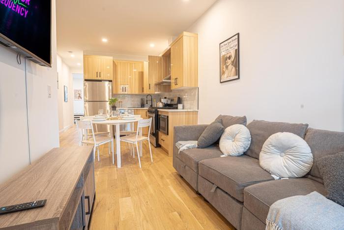 Chic & Modern 3BR Retreat in the Heart of Brooklyn