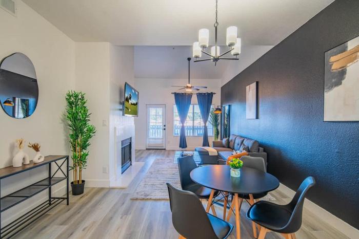 Relax Play TPC Golf Hot Tub Pool WD Parking