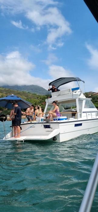 Passeio de Lancha em Ilhabela