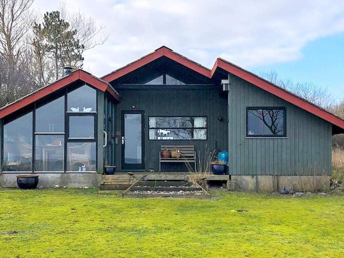 6 person holiday home in Grenaa-By Traum