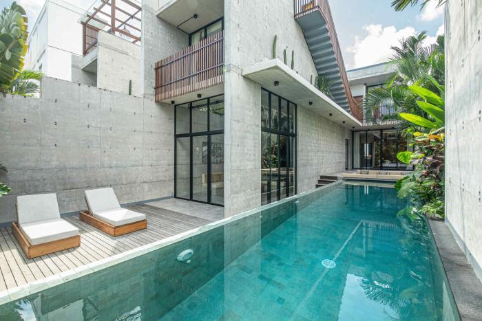 Trendy 4BR Villa, Central Canggu, 8mins to Beach