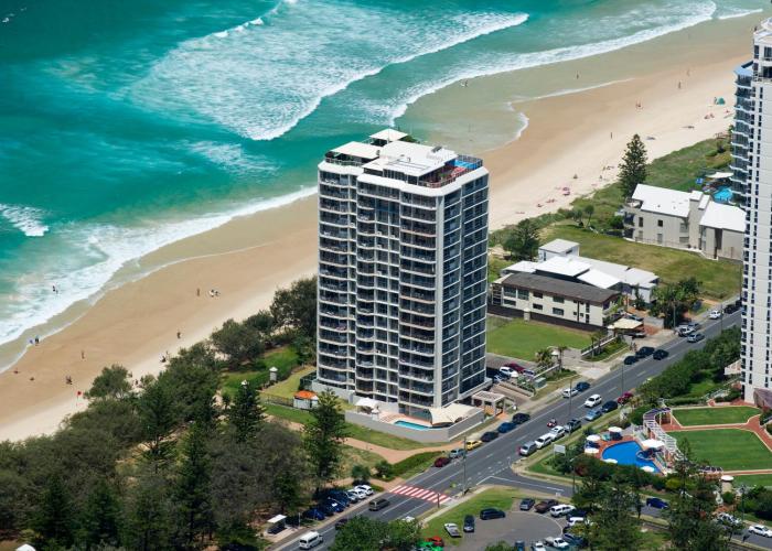 Golden Sands on the Beach - Absolute Beachfront Apartments