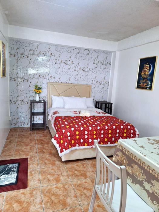 L2 Cozy Family Apartment Room Walk to Damosa Gateway Near SM, SPMC, Airport