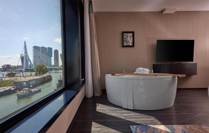Haven Hotel Rotterdam, Curio Collection by Hilton