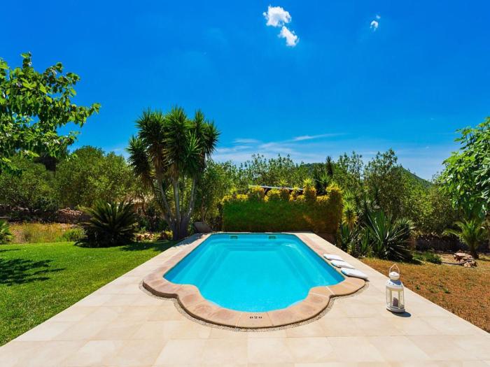 Belvilla by OYO Villa in S Espinagar with Pool