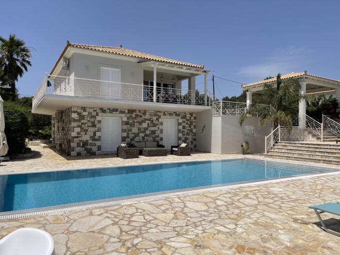 Luxurious Villa in Peloponnese with Swimming Pool
