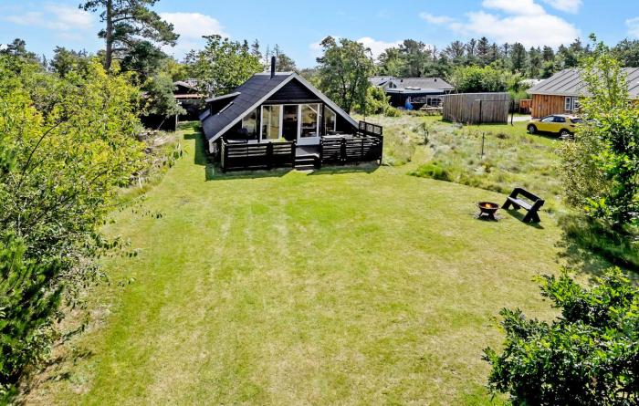 2 Bedroom Stunning Home In Skjern