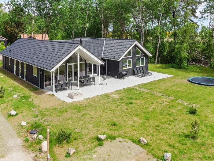 18 person holiday home in Væggerløse
