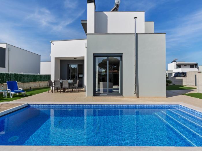 Villa near Obidos Lagoon and Surf Beaches