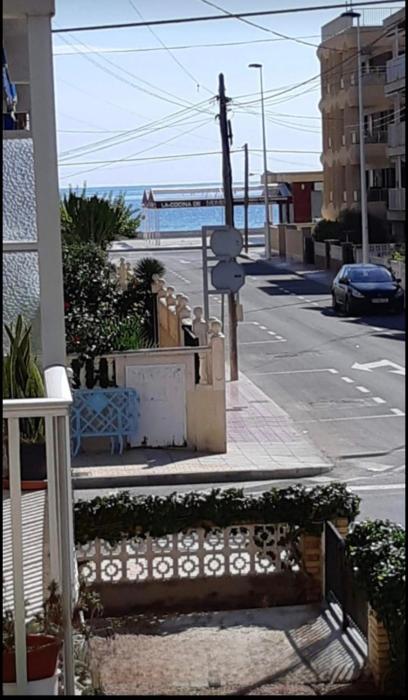 Appartement spacieux moderne en bord de mer