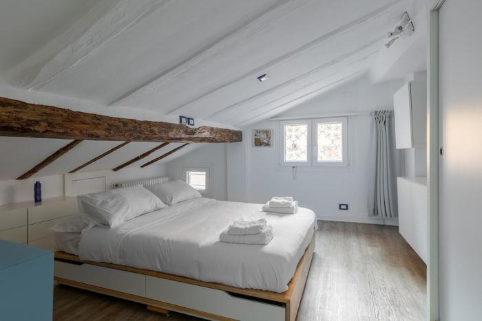 Casa De Chiari, in the historic center