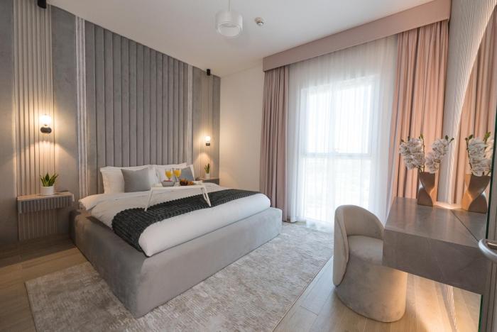 Premium 1BDR Apartment in Yas Island near Ferrari World, Sea World, F1