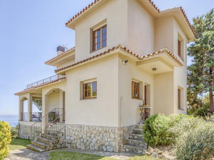 Villa in Arenys de Mar with Sea View