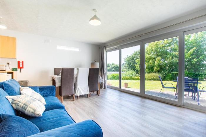 Summer Breeze - Saundersfoot