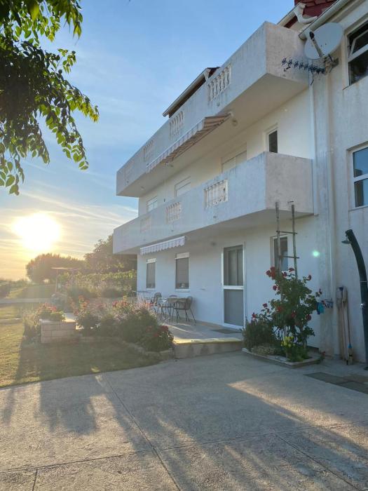 Apartmani By the sea Božo Benić