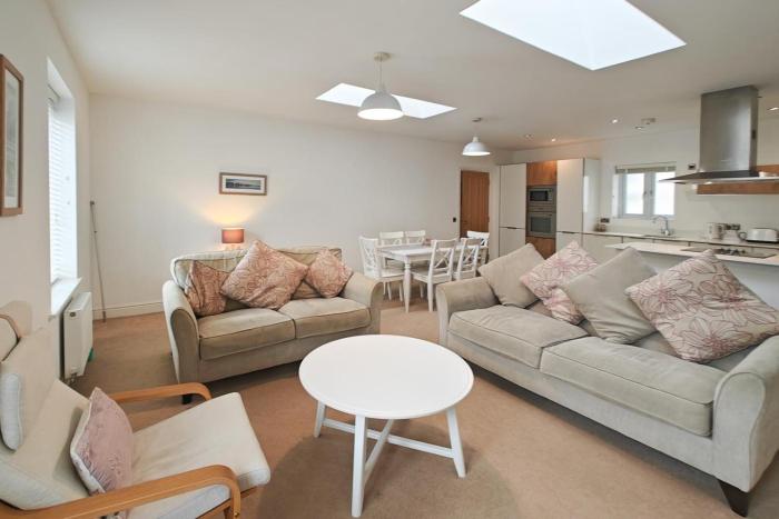 The Coach House Cambrian Quay