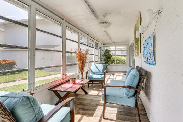 Golf Retreat with Pool Access 3 Mi to Dtwn Naples