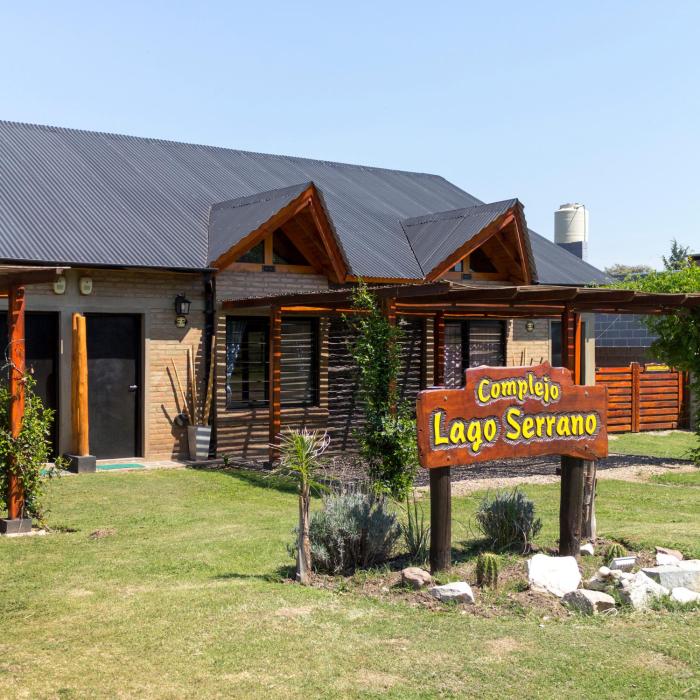 Complejo Lago Serrano