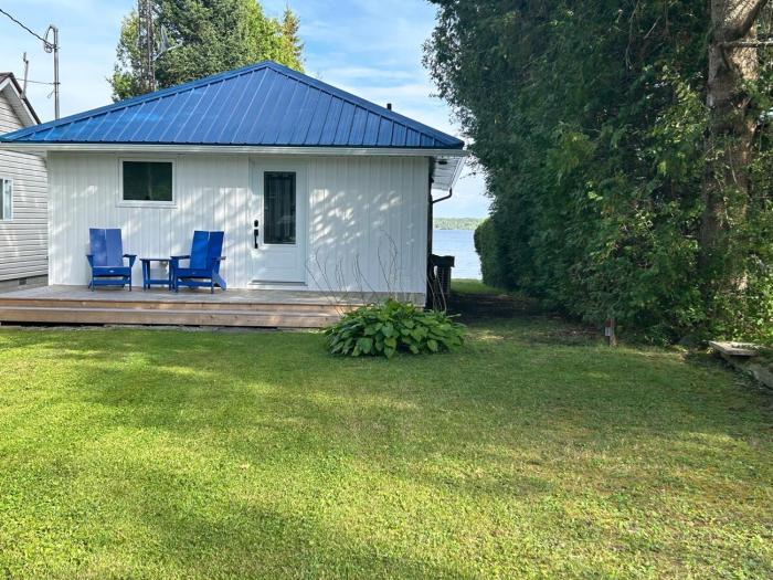 Water Front Cottage - Balsam Lake