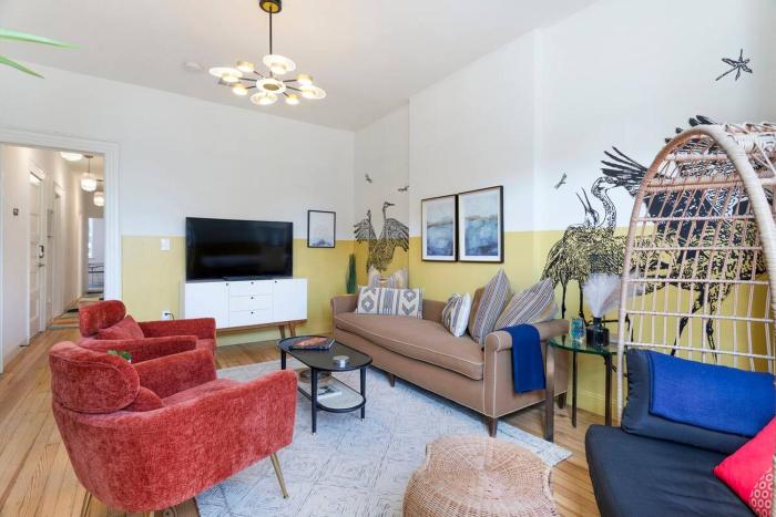 The Blue Comfort & MINS to Newyork City with parking