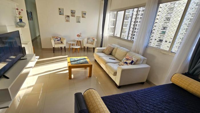 Ótima Localização - Praia das Pitangueiras