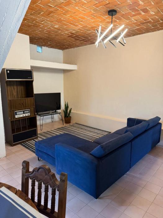 House 3 blocks from downtown