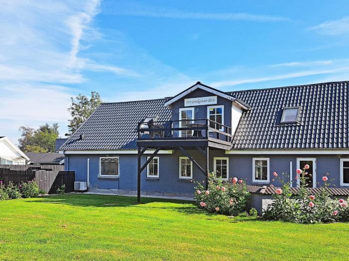 6 person holiday home in Hadsund-By Traum