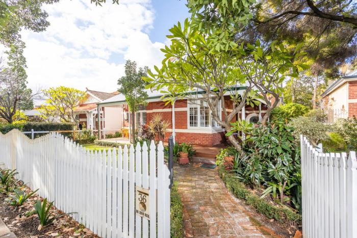 The Federation Cottage