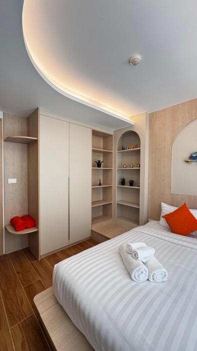 Fantasea Kamala Walk to Beach Pool & Gym Modern 1BR