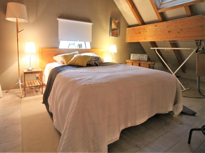 Cottage in Saint-Quirin by Lake & Town