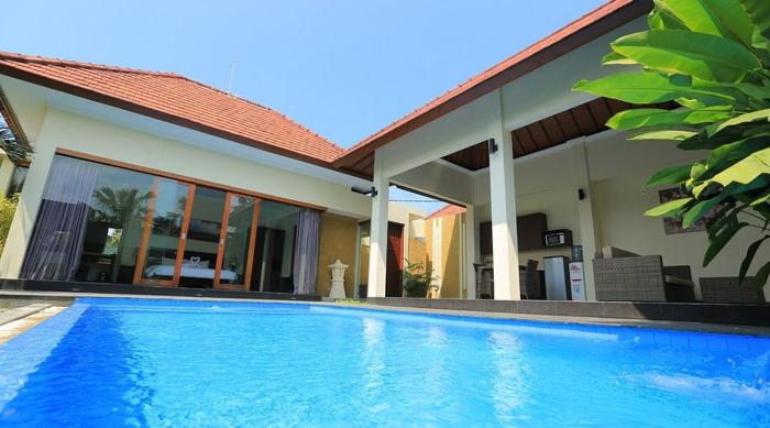 Privat Pool Villa with Kitchen at seminyak