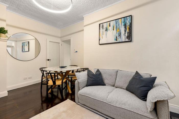 Historic Millers Point Stay 2BR Near Barangaroo