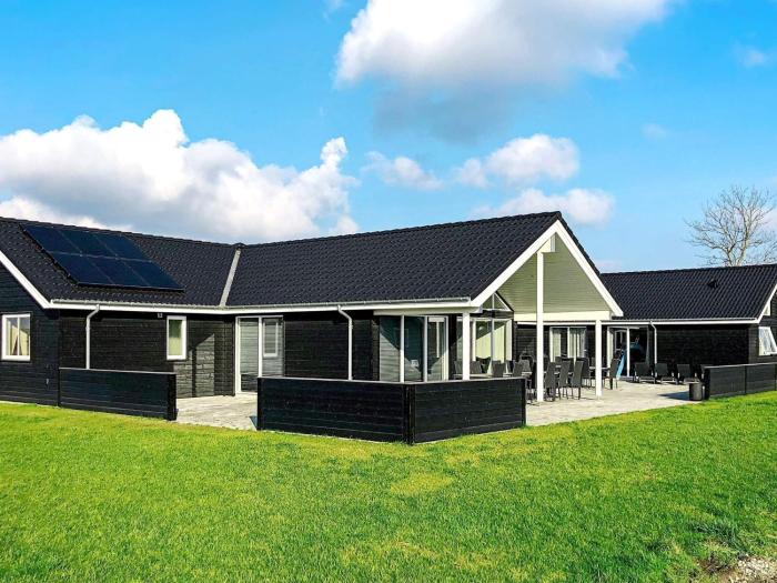 26 person holiday home in Grenaa