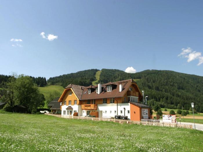 Vogue Apartment in Sankt Margarethen im Lungau near Ski Lift