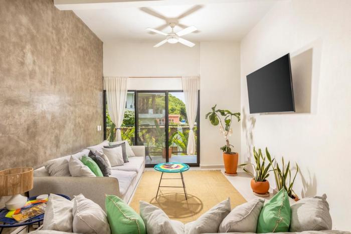 3-Bdr Retreat with Stunning Views & Jungle Vibes