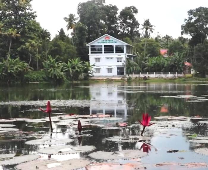 Kerala Ayurveda and yoga for women sn