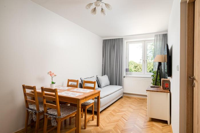 Dzielna Comfort Apartment by BookingHost