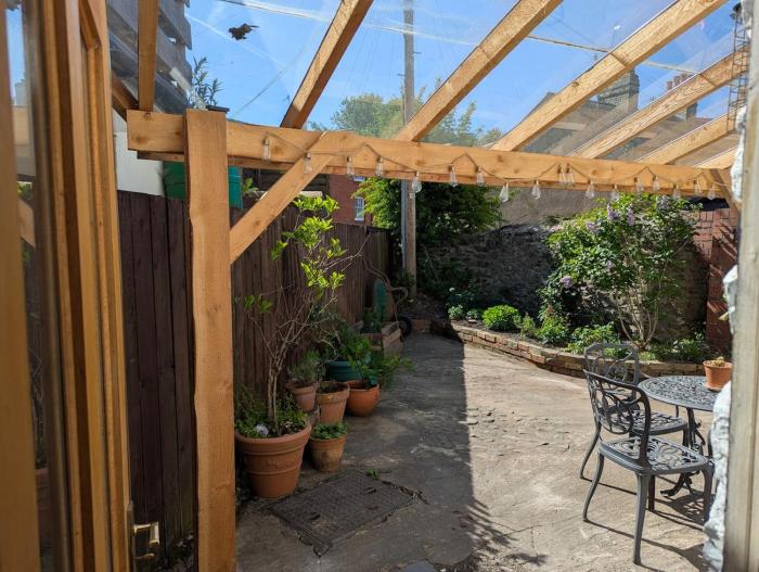 Compton House, Llanfyllin