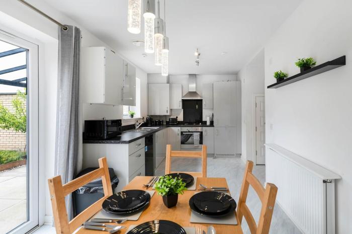 Free Parking - City Centre - Sleeps 5 - Modern
