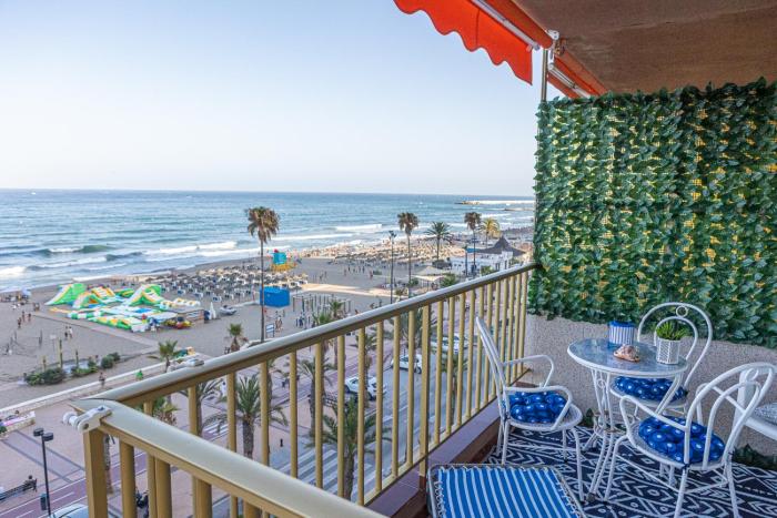 Apartamento Brisas del Mar primera línea Playa Los Boliches Fuengirola